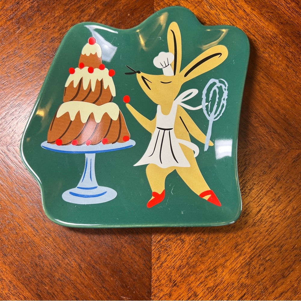Danica Jubilee Baking Bunny Dish